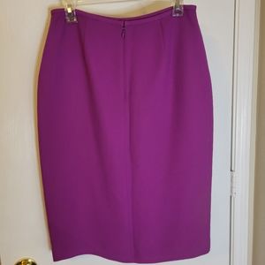 Cute fusia pencil skirt